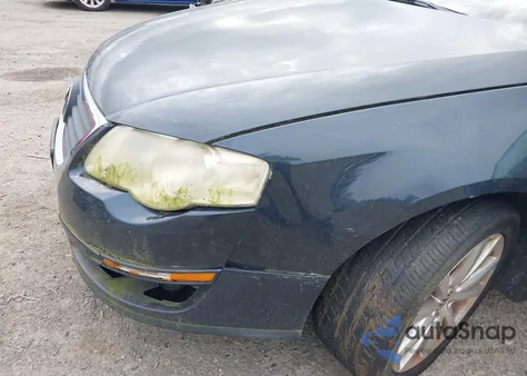 2007 Volkswagen Passat 2.0T z USA, uszkodzony, nr VIN WVWTK73C17E000253